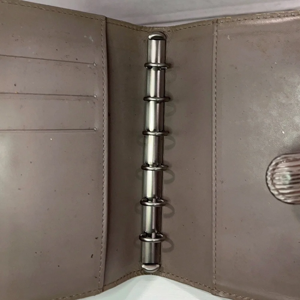 Louis Vuitton Grey Agenda